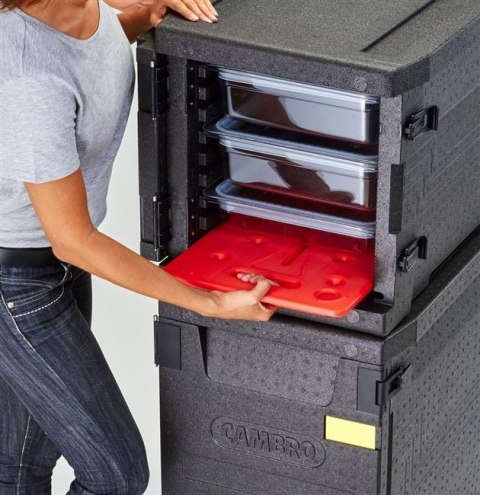 Pojemnik Termoizolacyjny Cam Gobox Ładowany Od Przodu GN 1/1 60 L | CAMBRO EPP300110