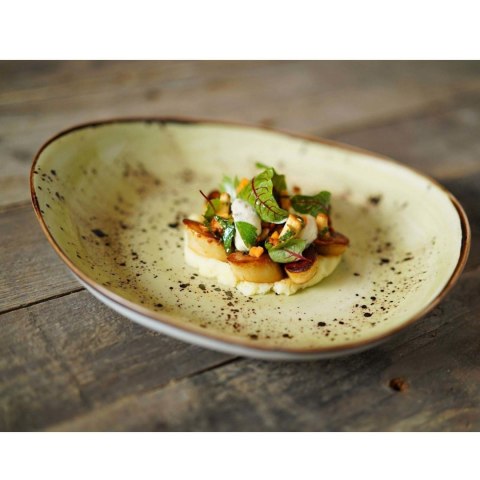 Talerz o organicznym kształcie Olive 350x210 mm | FINE DINE 778036
