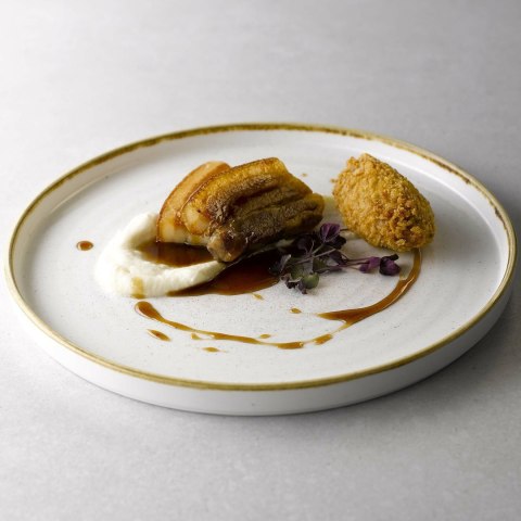 Talerz organiczny z wysokim rantem Stonecast Barley White, 200mm Churchill