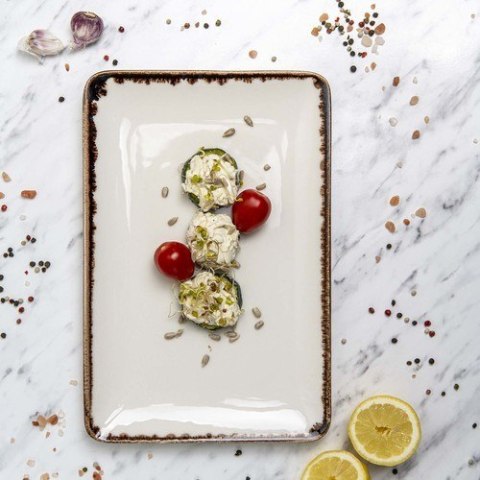 Talerz prostokątny Vanilla 300x200 mm | FINE DINE 781197