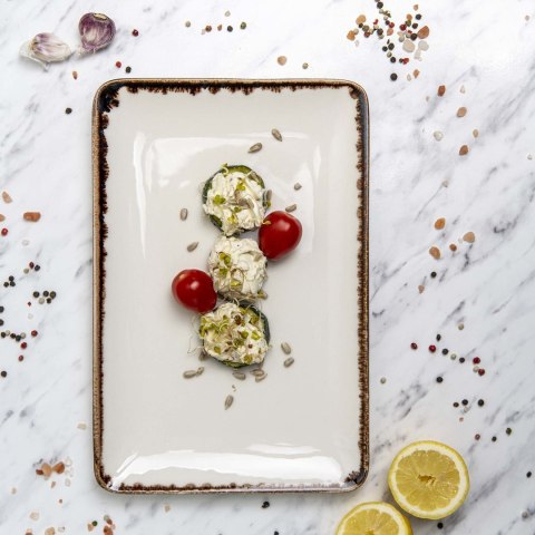 Talerz prostokątny Vanilla 300x200 mm | FINE DINE 781197