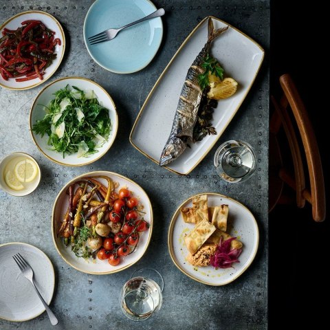 Talerz organiczny z wysokim rantem Stonecast Barley White 230mm | CHURCHILL SWHSWOB21