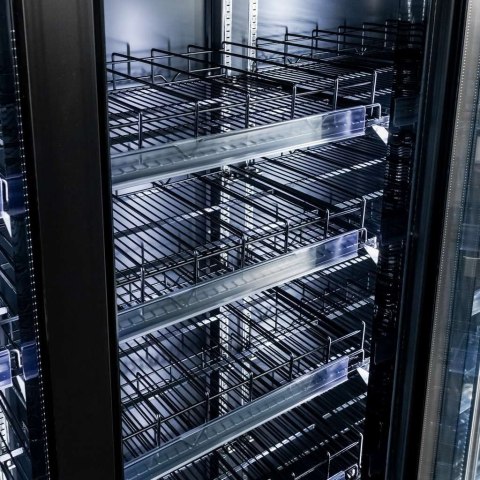 Witryna chłodnicza 3 drzwiowa 1200l Diego R168 Prestige black LED MTP006354