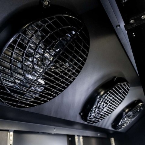 Witryna chłodnicza 3 drzwiowa 1200l Diego R168 Prestige black LED MTP006354