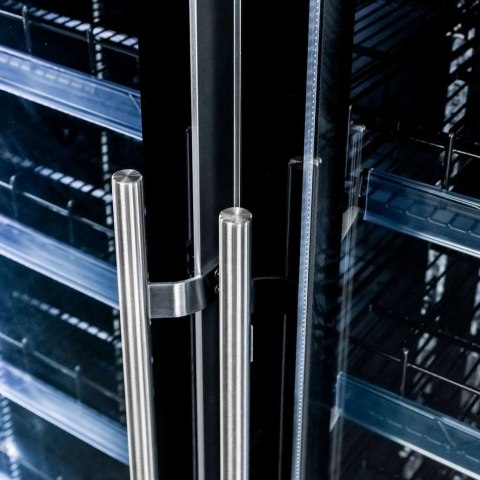 Witryna chłodnicza 3 drzwiowa 1200l Diego R168 Prestige black LED MTP006354