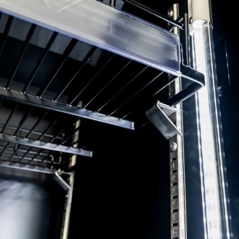 Witryna chłodnicza 3 drzwiowa 1200l Diego R168 Prestige black LED MTP006354