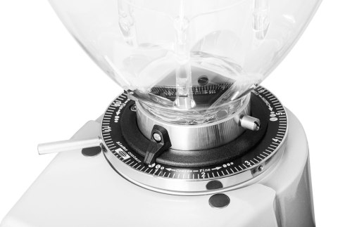 Automatyczny młynek do kawy żarnowy do gastronomii Resto Quality F64E