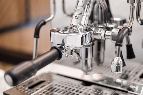 Ekspres ciśnieniowy 1-grupowy kolbowy ONE 1B Dual 1,7l Resto Quality ONE 1B Dual