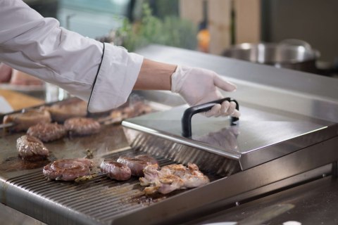 Energooszczędna płyta grillowa gładko-ryflowana nastawna Zernike Resto Quality GE5060D1C