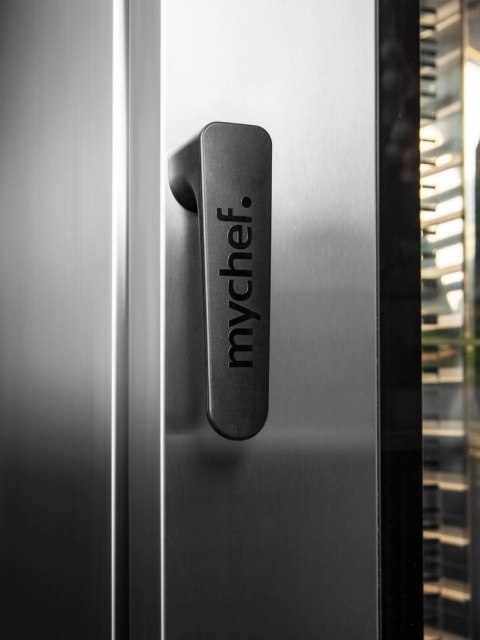 Piec piekarniczo-cukierniczy z wózkiem iBake MAX 16 blach Resto Quality iBake MAX 16E