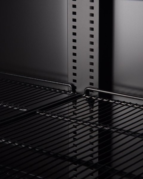 Szafa chłodnicza przeszklona czarna drzwi przesuwne 800l Resto Quality RQ801SL-BLACK