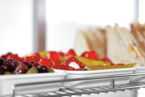 Profesjonalna Witryna Chłodnicza Gastronomiczna 177L Bartscher 700421 Profesjonalna Witryna Chłodnicza Gastronomiczna 177L Bartscher 700421